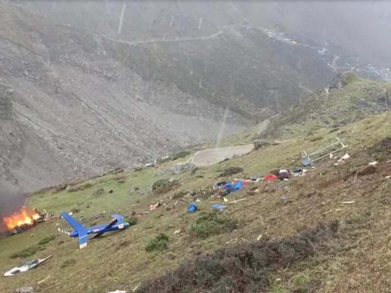 Uttarakhand : केदारनाथ में हेलिकॉप्टर हुआ क्रैश, दुर्घटनाग्रस्त में गई 7 लोगों की जान