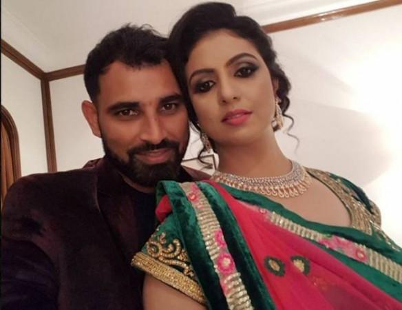 'रेपिस्ट हैं मोहम्मद शमी...' हसीन जहां ने लांघी मर्यादा की सारी हदें, भारतीय गेंदबाज के खिलाफ फिर उगला जहर 3 Mohammed Shami And Hasin Jahan