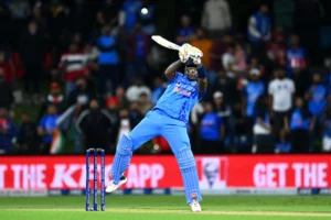 Ind Vs Nz : न्यूजीलैंड के खिलाफ Suryakumar Yadav ने जड़ा शतक, खुशी से झूम उठे भारतीय फैंस 