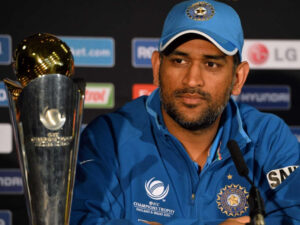 Mahendra Singh Dhoni की अगुवाई में टीम इंडिया ने किया शानदार प्रदर्शन, 9 आईसीसी टूर्नामेंट्स जीत कर रचा इतिहास 