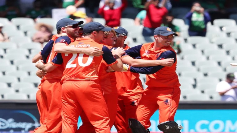 Sa Vs Ned: नीदरलैंड्स ने दक्षिण अफ्रीका को 13 रन से हराया, भारत और पाकिस्तान के लिए सेमीफाइनल में बनाई जगह