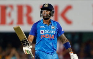 Ind Vs Eng 2022: सेमीफाइनल से पहले सूर्यकुमार यादव की तूफानी बल्लेबाजी से डरे बेन स्टोक्स, कहा - &Quot;जब वो कुछ शॉट्स खेलते हैं तो हमें........ 3 Ind Vs Eng 2022: सेमीफाइनल से पहले सूर्यकुमार यादव की तूफानी बल्लेबाजी से डरे बेन स्टोक्स, कहा - &Quot;जब वो कुछ शॉट्स खेलते हैं तो हमें........
