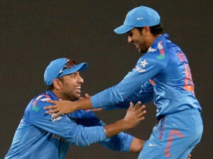 रोहित को परफेक्ट कैप्टन कहने पर Yuvraj Singh सोशल मीडिया पर हुए ट्रोल, टीम इंडिया की लगातार हार पर यूजर्स ने लिया आड़े हाथों 2 रोहित को परफेक्ट कैप्टन कहने पर Yuvraj Singh सोशल मीडिया पर हुए ट्रोल, टीम इंडिया की लगातार हार पर यूजर्स ने लिया आड़े हाथों