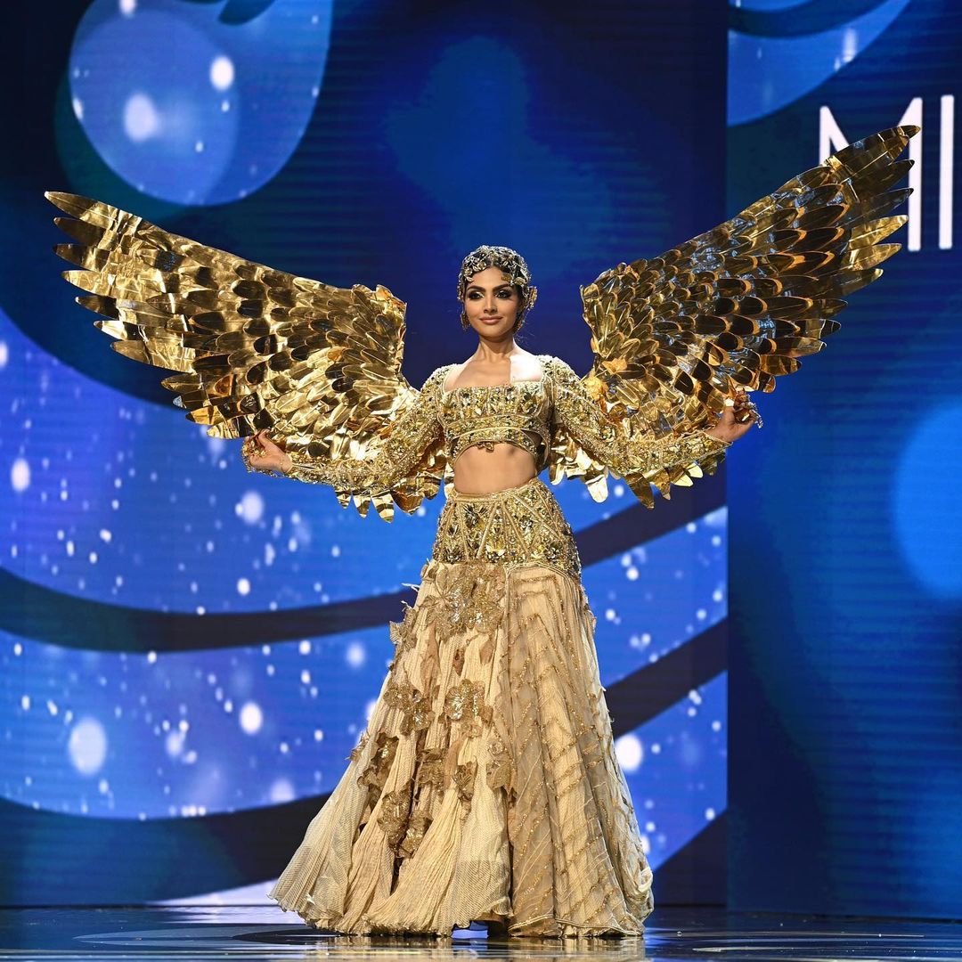 Miss Universe 2023: खूबसूरत सोने की चिड़िया बनी दिविता राय, तस्वीरें देखें
