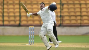 Ind Vs Aus: Sarfaraz Khan को भारत की टेस्ट टीम में मिल सकती है जगह?, श्रेयस अय्यर के चोटिल होने के कारण जगी उम्मीदें ∼