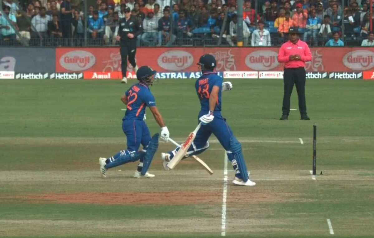 विराट कोहली ने ईशान किशन को किया रन आउट, फिर ईशान ने दिया ऐसा रिएक्शन