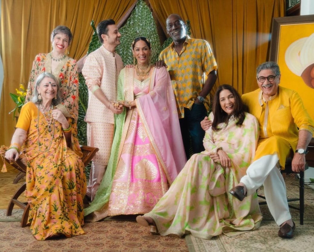 विव रिचर्ड्स और नीना गुप्ता की बेटी फैशन डिजाइनर मसाबा ने की दूसरी शादी, बेटी की शादी में पहुंचे पिता क्रिकेटर