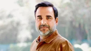 बॉलीवुड के ऐसे 8 सितारे जिन्होंने गांव छोड़कर Bollywood में बनाई अपनी पहचान, इस लिस्ट में है कंगना रनौत का नाम भी
