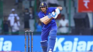Video: लाइव मैच में शुभमन गिल को देख &Quot;सारा-सारा&Quot; चिल्लाने लगे दर्शक, सोशल मीडिया पर वायरल हुआ वीडियो 2 Video: लाइव मैच में Shubhman Gill को देख &Quot;सारा-सारा&Quot; चिल्लाने लगे दर्शक, सोशल मीडिया पर वायरल हुआ वीडियो