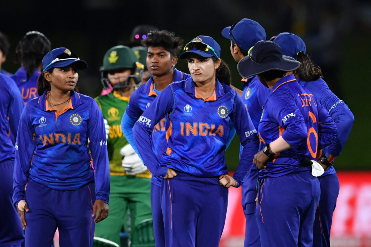 Ind Vs Aus: सेमीफाइनल से पहले बाहर हुई टीम इंडिया की धाकड़ ऑलराउंडर, अब इस मैच विनर खिलाड़ी की टीम में हुई एंट्री ∼