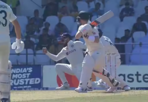 कोहली ने फिर छोड़ा कैच, ऑस्ट्रेलिया के विस्फोटक बल्लेबाज को दे दिया जीवनदान