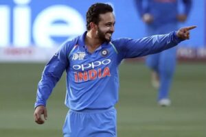 टीम इंडिया के ये 5 खिलाड़ी जो लंबे समय से टीम से चल रहे हैं बाहर, इस वर्ष ले सकते हैं अंतरराष्ट्रीय क्रिकेट से संन्यास