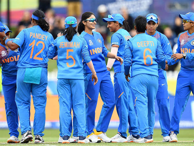 पाकिस्तान के खिलाफ मैच से एक दिन पहले भारत को लगा झटका, विस्फोटक बल्लेबाज हुईं बाहर