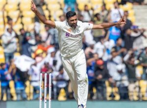 इंदौर टेस्ट में R Ashwin रचेंगे इतिहास, बस 2 विकेट लेकर कपिल देव का लाइफ टाइम रिकॉर्ड कर देंगे ब्रेक∼