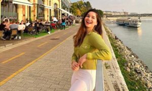 फिल्मों में एंट्री करने से पहले ही इन स्टार किड्स की हैं करोड़ों में फॉलोइंग, सुहाना खान की पॉपुलैरिटी ने तोड़ा रिकॉर्ड 2 Bollywood में एंट्री करने से पहले ही इन स्टार किड्स की हैं करोड़ों में फॉलोइंग, देखें किसके हैं सबसे ज्यादा फैंस∼