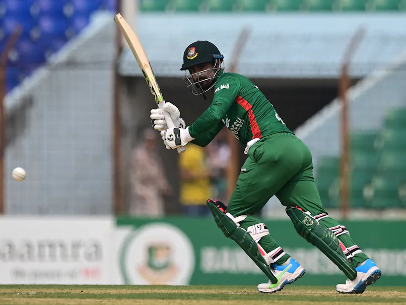 Ban Vs Ire: आयरलैंड के खिलाफ लिटन दास ने की तूफानी बल्लेबाजी, टी20 का सबसे तेज अर्धशतक लगाकर रचा इतिहास 3 Litton Das ने विस्फोटक बल्लेबाजी कर बना डाला अनोखा कीर्तिमान, टी20 का सबसे तेज अर्धशतक ठोक आयरलैंड को किया ध्वस्त