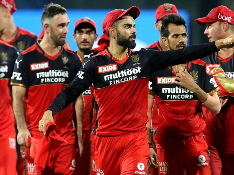 बड़ी खबर - आरसीबी को लगा बड़ा झटका, टीम का सबसे धाकड़ बल्लेबाज हुआ पहले 7 मैचों से बाहर