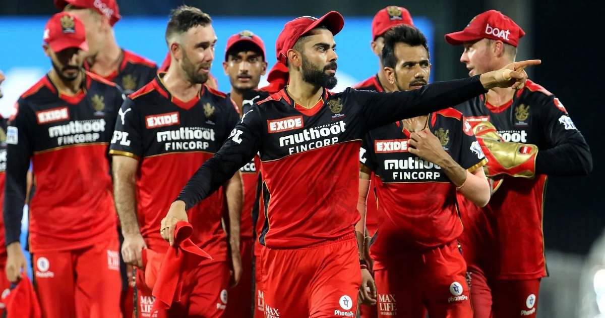 बड़ी खबर - आरसीबी को लगा बड़ा झटका, टीम का सबसे धाकड़ बल्लेबाज हुआ पहले 7 मैचों से बाहर