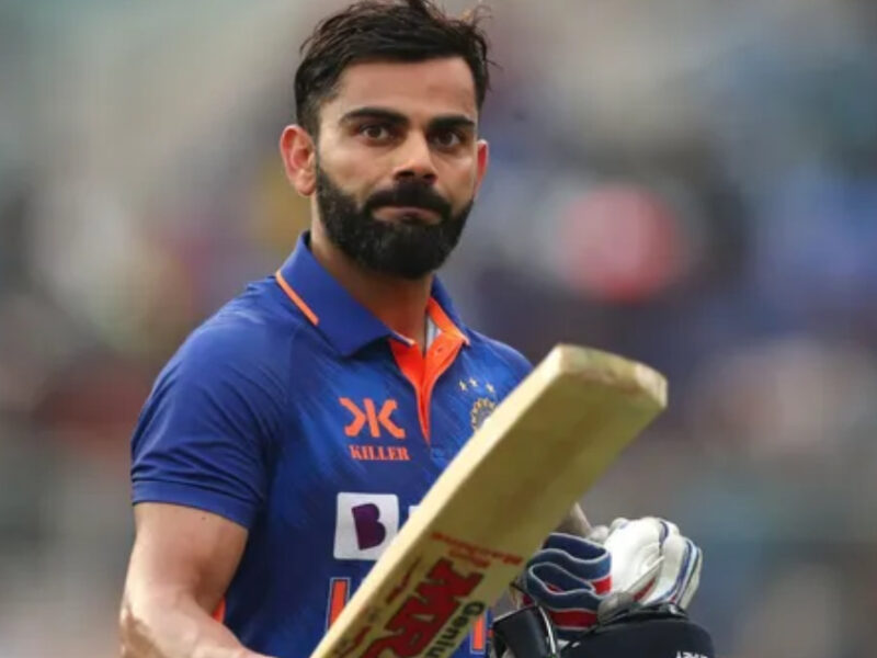 ऑस्ट्रेलियाई फैंस को मिडल फिंगर दिखाना विराट कोहली के लिए पड़ा मंहगा, Bcci ने लिया बड़ा फैसला