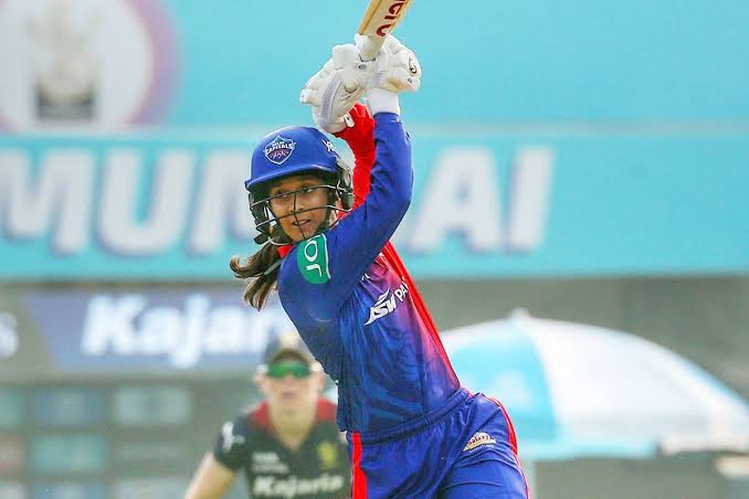 बीच मैच में नाचने लगी दिल्ली कैपिटल की Jemimah Rodrigues, फैंस हुए खिलाड़ी के डांस के दीवाने 