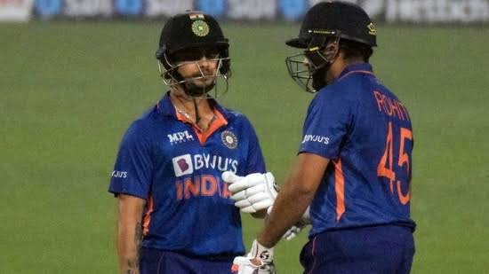 Ipl 2023 से पहले मुंबई इंडियंस के अनुभवी बल्लेबाज ने कप्तान Rohit Sharma पर लगाए गंभीर आरोप 