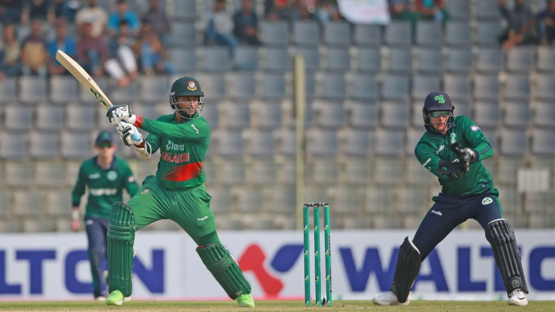 Ban Vs Ire: आयरलैंड के खिलाफ लिटन दास ने की तूफानी बल्लेबाजी, टी20 का सबसे तेज अर्धशतक लगाकर रचा इतिहास 2 Litton Das ने विस्फोटक बल्लेबाजी कर बना डाला अनोखा कीर्तिमान, टी20 का सबसे तेज अर्धशतक ठोक आयरलैंड को किया ध्वस्त