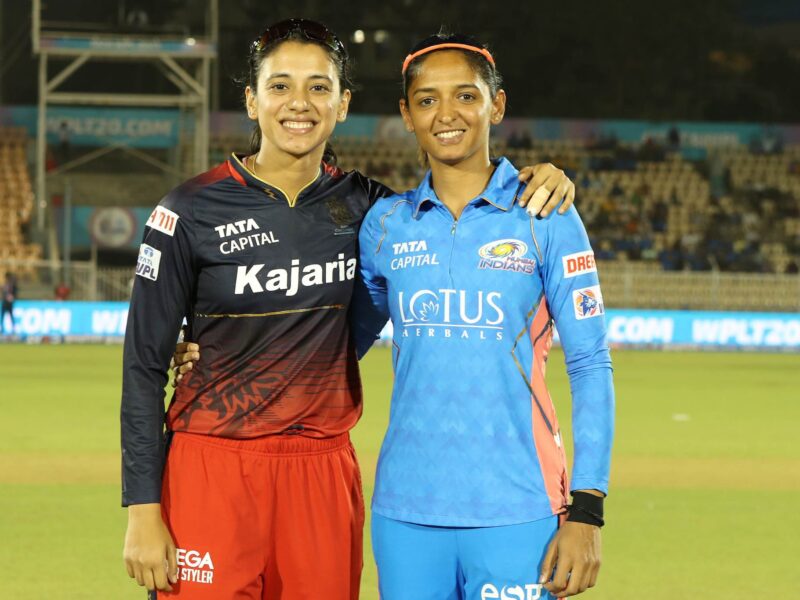 Rcb Vs Mi : स्मृति मंधना के आउट होते ही खुशी से झूम उठी हरमनप्रीत कौर, वीडियो हुआ वायरल