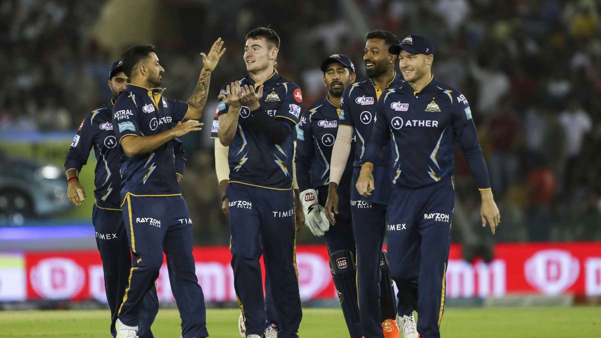 Ipl 2023: गुजरात टाइटंस को लगा बड़ा झटका, बीच Ipl 2023 से इस वजह से वापस अपने देश लौट रहा 4.4 करोड़ का ये खिलाड़ी