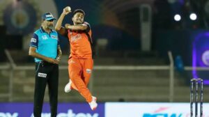 Video: उमरान मलिक ने देवदत्त पडिकल के उखाड़े डंडे, 150Kph की गेंदबाजी कर बुमराह को भी छोड़ा पीछे, वीडियो हुआ वायरल