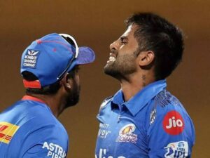 Video: सूर्यकुमार यादव के सिर पर लगी गंभीर चोट, बीच मैच में जाना पड़ा अस्पताल, हो सकते आईपीएल से बाहर