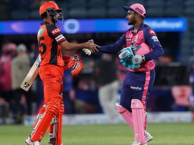 Srh Vs Rr: आज पहले मैच में आमने सामने होंगी सनराइजर्स हैदराबाद और राजस्थान रॉयल्स, देखें दोनों टीमों की क्या होगी प्लेइंग Xi