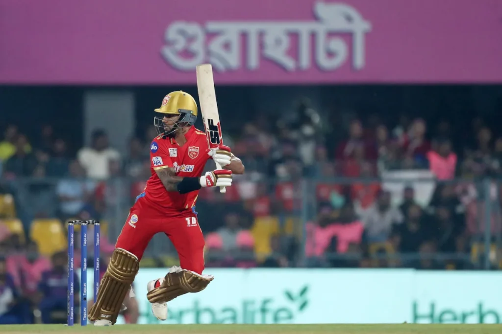 Video: बीच मैच में अंपायर को चुनौती दे बैठे शिखर धवन, फिर थर्ड अंपायर ने सुनाया ये बड़ा फैसला, वीडियो हुआ वायरल