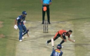 Video: भुवनेश्वर कुमार ने दिखाई गज़ब की फुर्ती, लिया अपनी ही गेंदबाजी पर शानदार कैच, वीडियो हुआ वायरल
