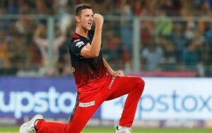 प्लेऑफ से पहले Rcb को लगा बड़ा झटका, विराट कोहली की टीम का साथ छोड़ स्वदेश लौटा ये खिलाड़ी 