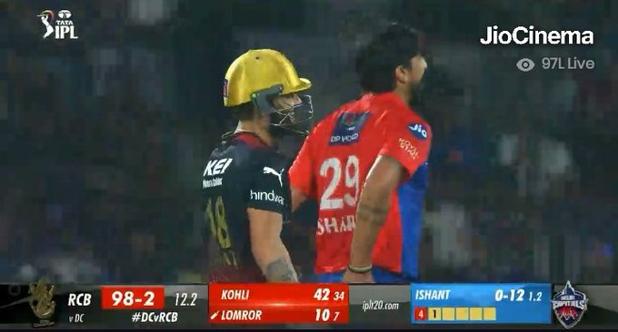 Video: एक बार फिर दिखी दिल्ली के लौंडों की भिड़ंत, विराट की बल्लेबाजी देख बौखलाए इशांत शर्मा, दे डाला धक्का 