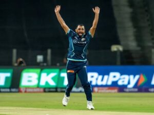 Video: 4 ओवर, 11 रन, 4 विकेट, मोहम्मद शमी ने अपनी तुफानी गेंदबाजी से तोड़ दी दिल्ली कैपिटल्स की कमर