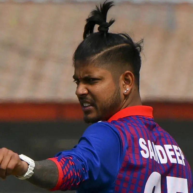 रेप केस में गया जेल के अंदर, फिर कमबैक कर बनाया विश्व रिकॉर्ड, ऐसा कारनामा करने वाला बना टीम इंडिया का ये खिलाड़ी 2 Sandeep Lamichhane
