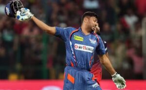 'ये उस पल की गर्मी और जोश..' आवेश खान को हुआ हेलमेट फेंकने का पछतावा, कही ये बड़ी बात 