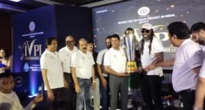 टीम इंडिया की फिसड्डी हालत देख सहवागऔर रैना ने हाथों में थामा बल्ला, इस लीग में करेंगे चौको-छक्कों की बारिश 2 Ivpl 2023