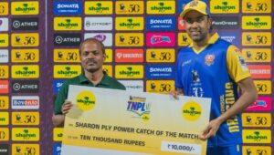 Tnpl में सुपर हीरो बने आर अश्विन, हवा में उड़ते हुए पकड़ा हैरतअंगेज कैच, वायरल हुआ Video