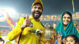 किसी ने लगाया ग्लैमर का तड़का, तो किसी ने साड़ी में पति के पैर छूकर जीता भारतीयों का दिल, इन 10 खिलाड़ियों की पत्नियों ने Ipl 2023 में लूटी महफिल 2 Rivaba Jadeja