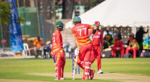 Wc 2023 के क्वालिफायर मैच में 7 छक्के और 7 चौंके लगाकर जिम्बाब्वे के इस खिलाड़ी ने किया कमाल 3 Wc 2023 के क्वालिफायर मैच में 7 छक्के और 7 चौंके लगाकर जिम्बाब्वे के इस खिलाड़ी ने किया कमाल