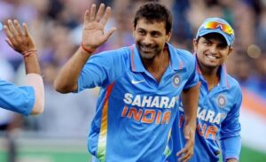 ये 3 भारतीय क्रिकेटर मैदान के बाहर कर चुके हैं हाथापाई, एक ने तो 7 साल के बच्चे को मारा था मुक्का 4 Praveen Kumar
