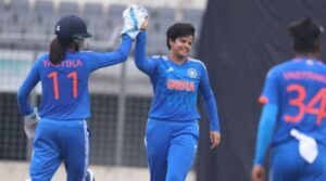 सिर्फ 95 रन बनाने के बाद भारतीय गेंदबाजों ने किया कमाल, बांग्लादेश को एक रोमांचक मैच में 8 रनों से दी मात 3 Shafali Verma