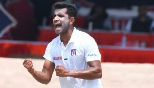 टीम इंडिया को मिला बुमराह से भी खतरनाक गेंदबाज, 145 Kmph की स्पीड से उखाड़ी सूर्या-पुजारा की गिल्लियां, झटके 6 विकेट 3 Shivam Mavi