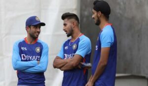 एशियन गेम्स में ऐसी होगी टीम इंडिया की प्लेइंग Xi, 7 Ipl स्टार का डेब्यू, तो गायकवाड़ ने अपने जिगरी यार को दिया मौका 3 Team India
