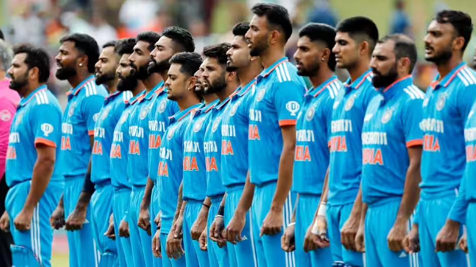 सूर्यकुमार यादव को मिला रोहित और द्रविड़ का साथ, वर्ल्ड कप के पहले मैच से अब इन 2 खिलाड़ियों की छुट्टी तय 3 Team India