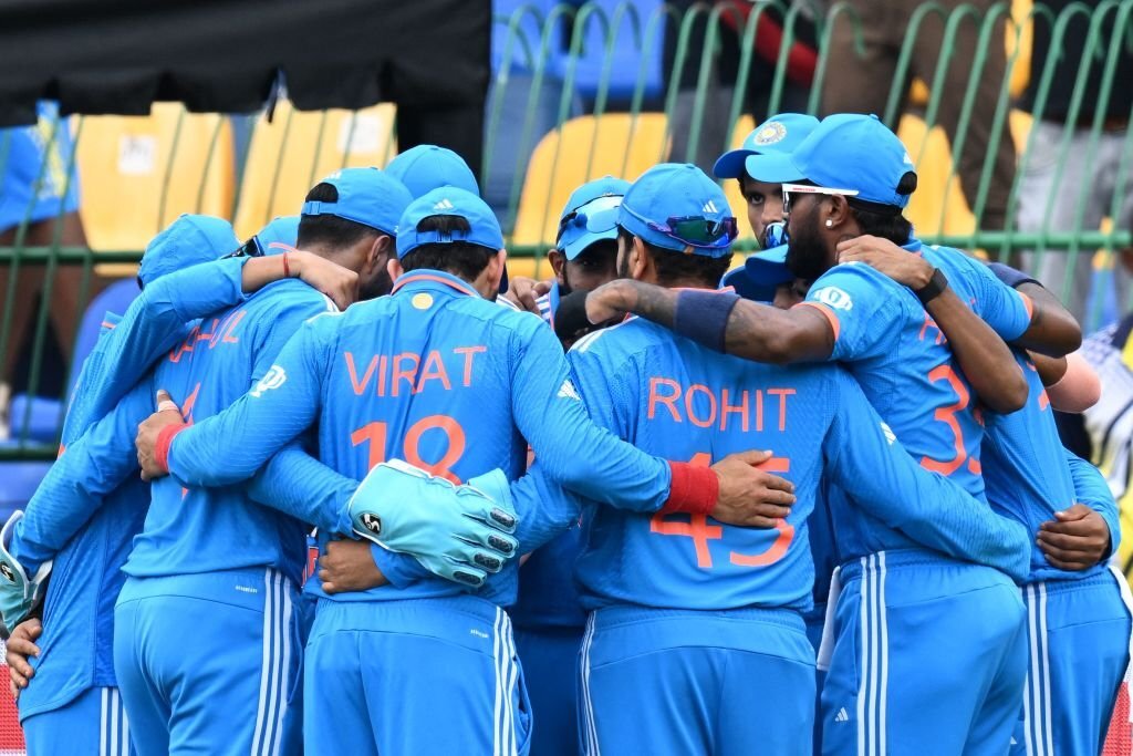 ऑस्ट्रेलिया सीरीज के लिए हुआ टीम इंडिया का ऐलान, इन 2 खिलाड़ियों को मिला मौका, अश्विन की हुई वापसी, तो संजू सैमसन की हुई छुट्टी 4 Team India