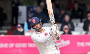 टीम इंडिया के इस खिलाड़ी को Bcci ने किया नजरअंदाज, तो तिरंगे का अपमान कर पहुंचा विदेश, ठोकी तूफानी फिफ्टी 2 Umesh Yadav