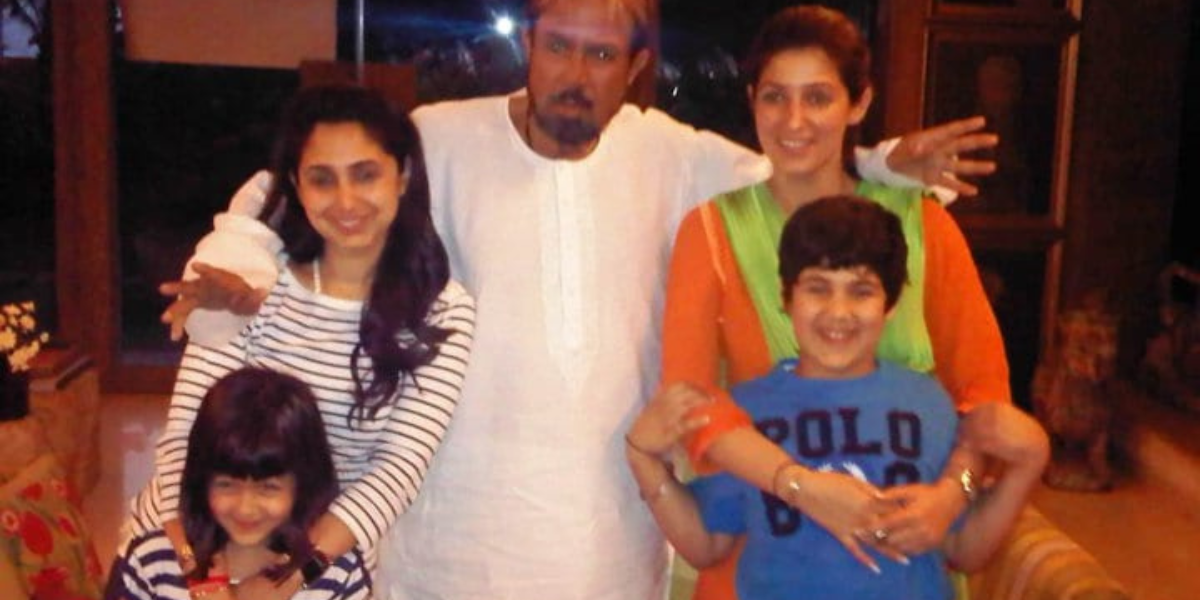 राजेश खन्ना अपनी बेटियों के साथ
